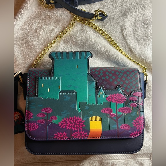 PIXAR Loungefly Disney Brave  shoulder bag. - Picture 2 of 6